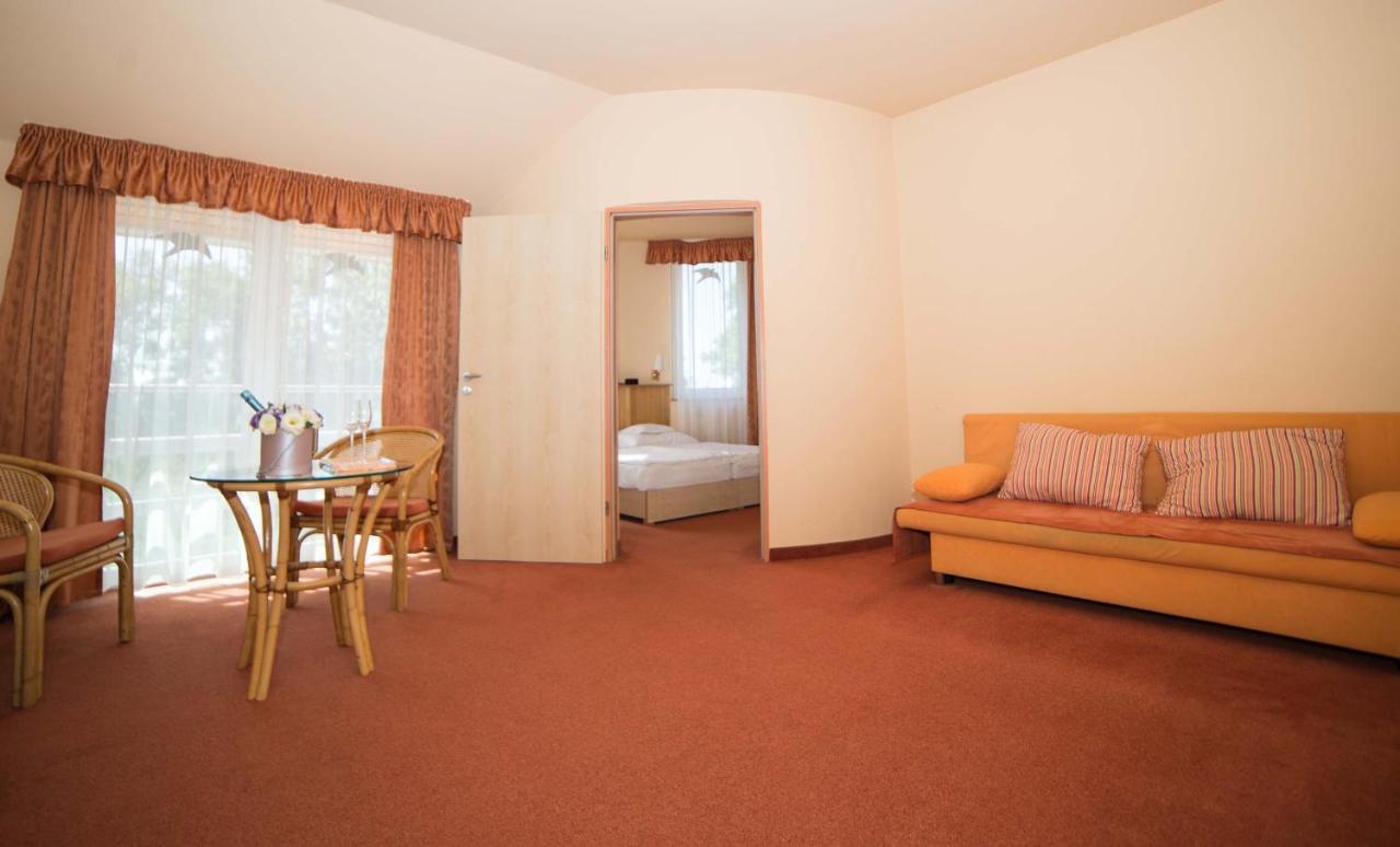 Martfu Hotel Thermal Spa Exterior photo