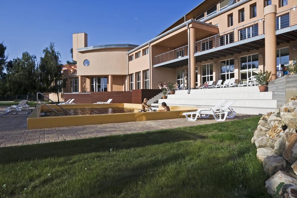 Martfu Hotel Thermal Spa Exterior photo